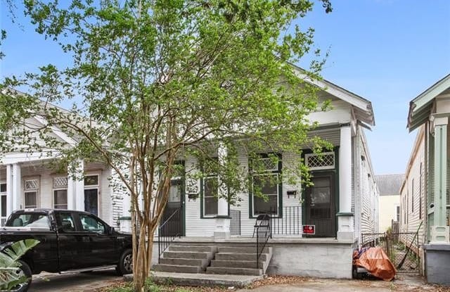3605 BANKS Street - 3605 Banks Street, New Orleans, LA 70119