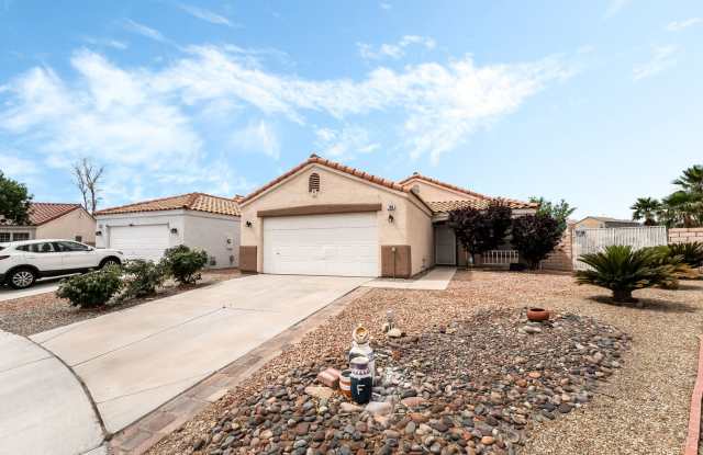 Spacious Single-Story on Oversized Lot! photos photos