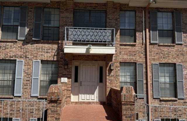 5359 Fredericksburg - 5359 Fredericksburg Road, San Antonio, TX 78229