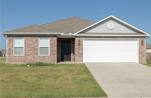 $3,000.00 move in special Gallery 1
