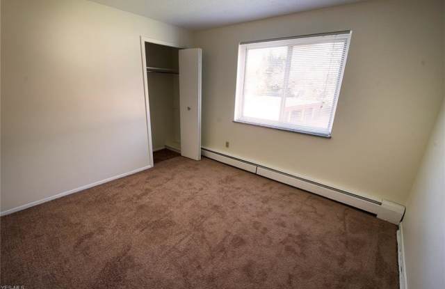 22004 River Oaks Dr Gallery 4