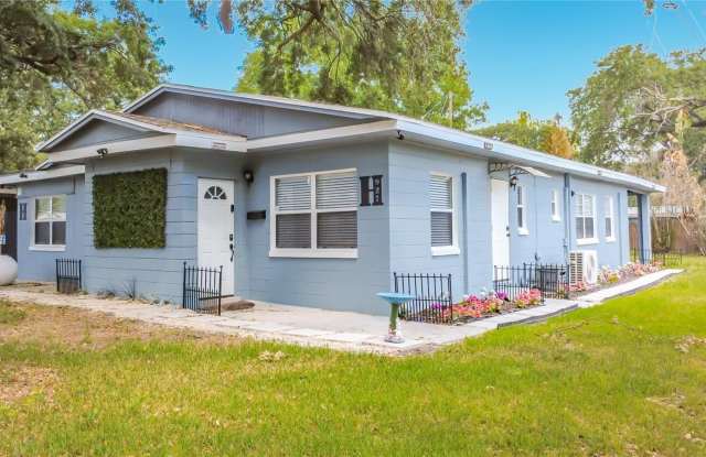 927 HOFFNER Avenue Gallery 2