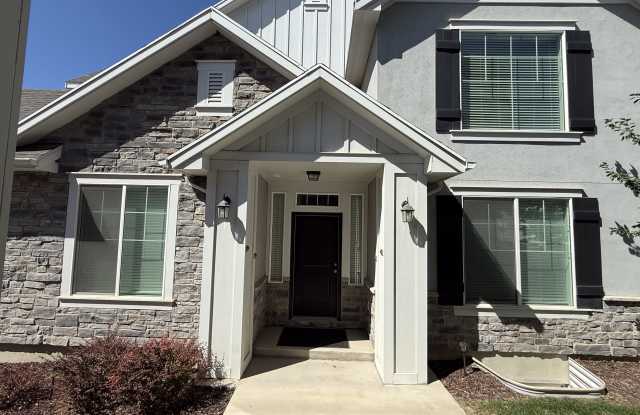 234 N, Glenwood Way Gallery 2