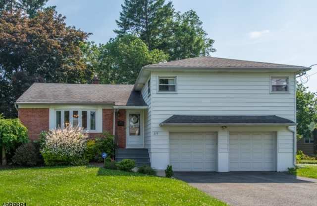 277 CHARLES ST - 277 Charles Street, Clifton, NJ 07013