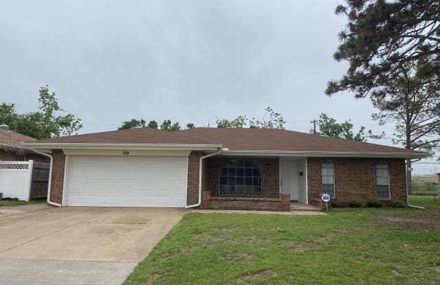 109 SW 62nd St - 109 Southwest 62nd Street, Oklahoma City, OK 73139
