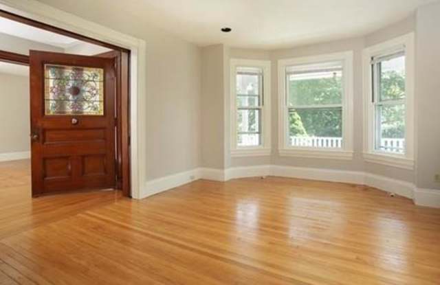 1603 Centre St Gallery 3