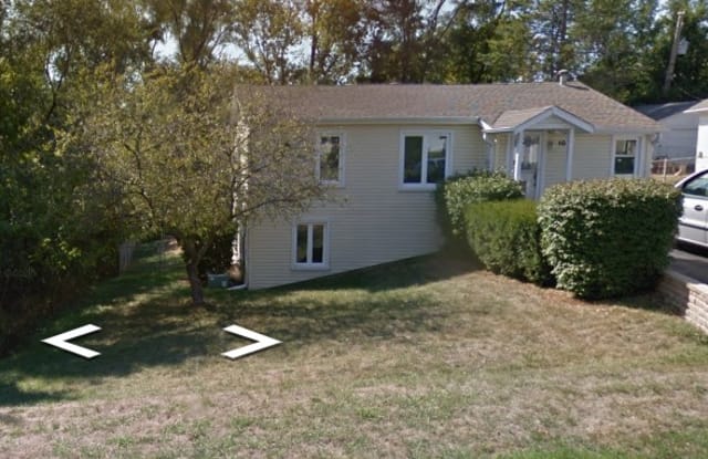 10 Meadow Lane - 10 Meadow Lane, Oakwood Hills, IL 60013