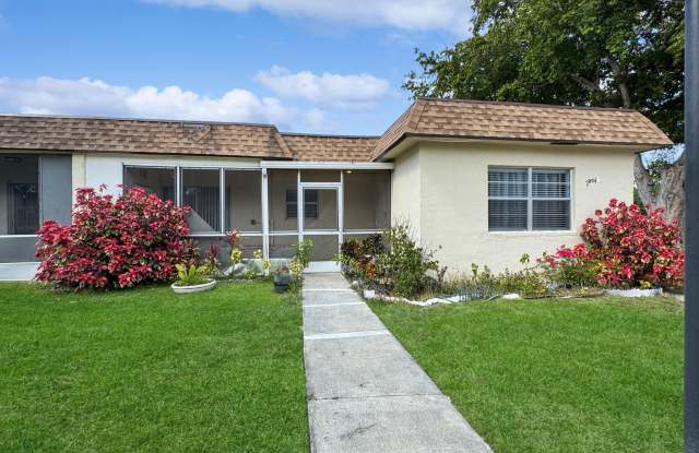 2004 SW Natura Boulevard photos photos