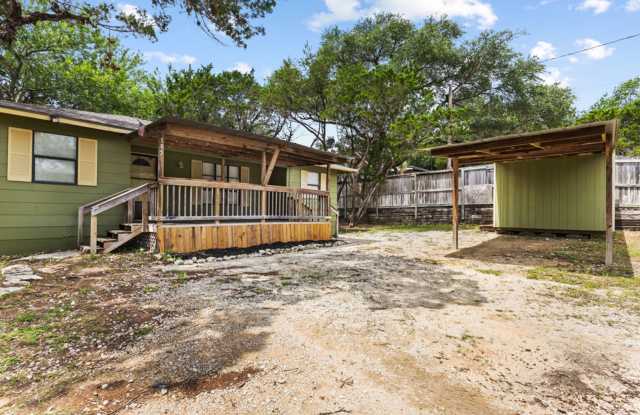 Move-In Ready 3-Bedroom Home in Beautiful Lakehills photos photos