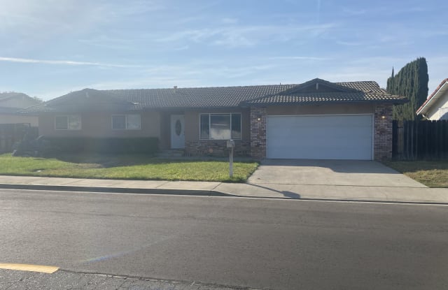3361 Vanderbilt Ave - 3361 Vanderbilt Avenue, Turlock, CA 95382