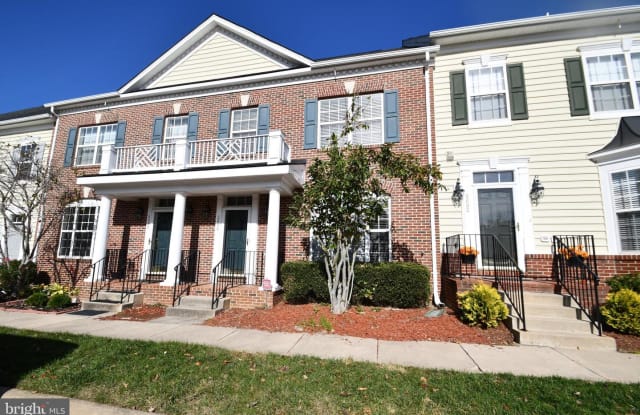 5094 ANCHORSTONE DR - 5094 Anchorstone Drive, County Center, VA 22192