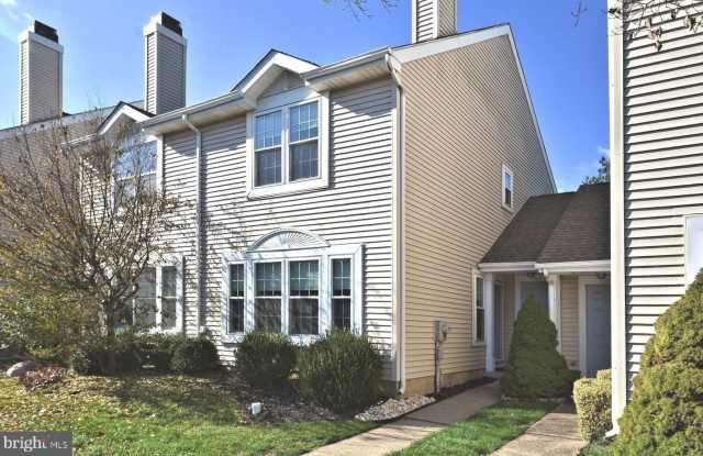 1303 KENWOOD Drive photos photos