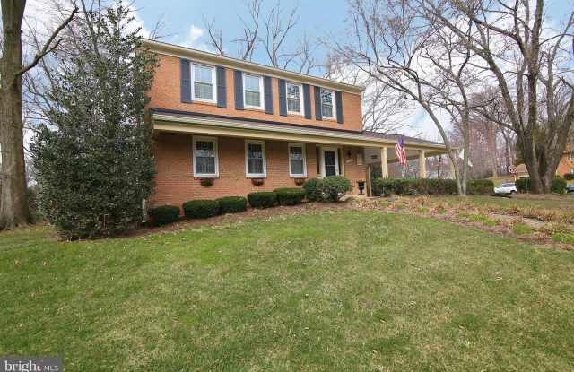 5120 Sideburn Road photos photos