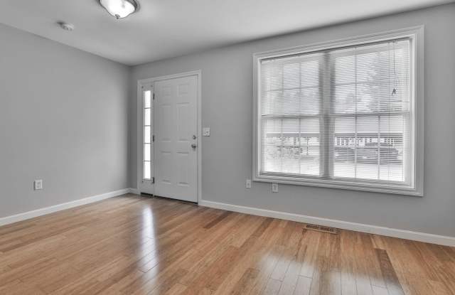 50 Barrington Avenue Gallery 2