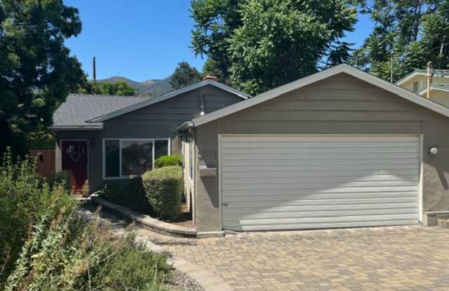 La Crescenta 3 bedroom 2 bath updated home. - 3002 Manhattan Avenue, Glendale, CA 91214