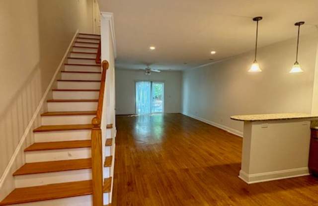 Desirable Two-story Lake Palmetto Townhouse photos photos