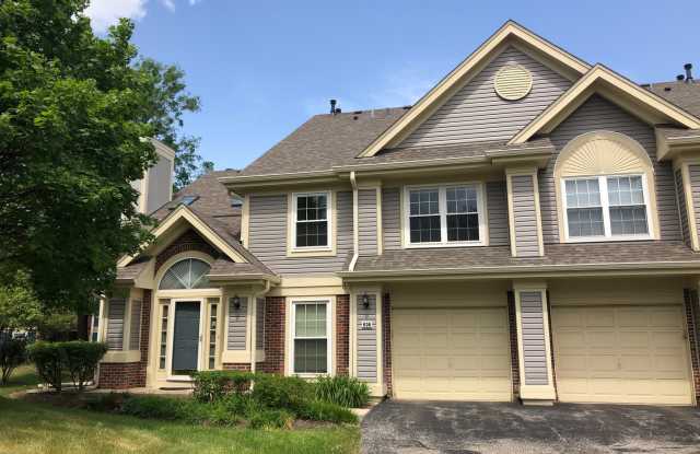 636 Stone Brook Court - 636 Stone Brook Court, Elk Grove Village, IL 60007
