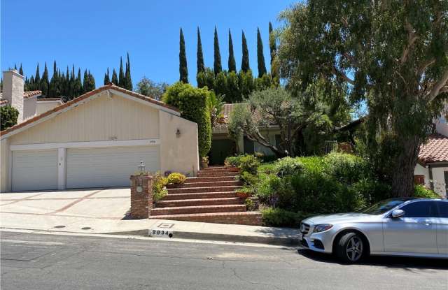 2934 Tiffany Circle - 2934 Tiffany Circle, Los Angeles, CA 90077
