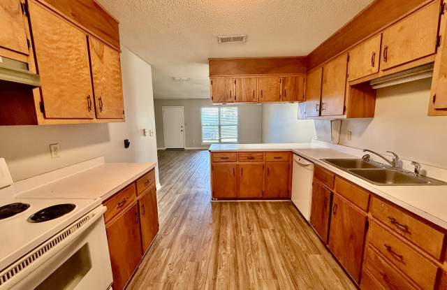 3228 Santa Rosa Dr Gallery 4