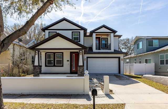 2124 W BEACH STREET photos photos