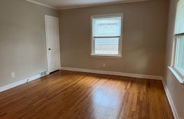 3318 Carolina Avenue Gallery 2