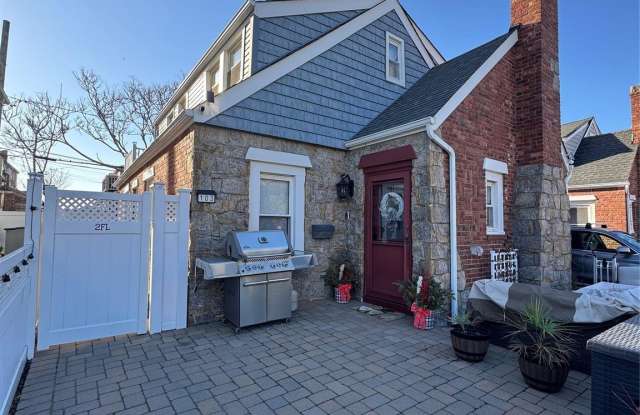 103 Pacific Boulevard unit: Upstairs photos photos