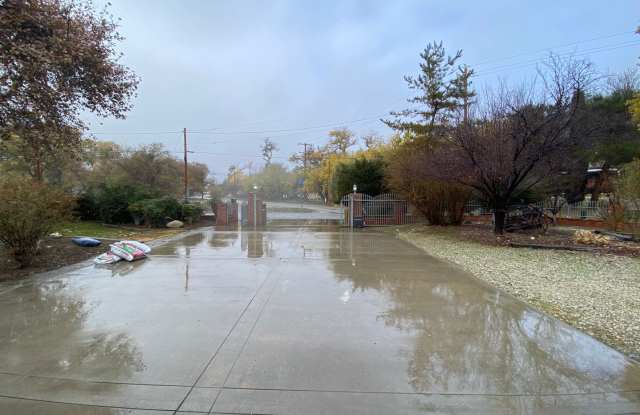 Lake Hughes Gated 3 bedroom Gallery 3