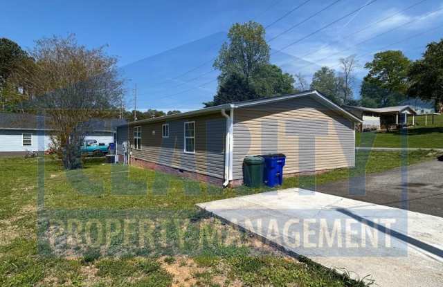 Conveniently located three bedroom home! Gallery 4