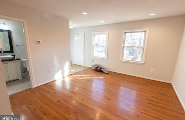 9506 POPLAR LEAF COURT Gallery 3