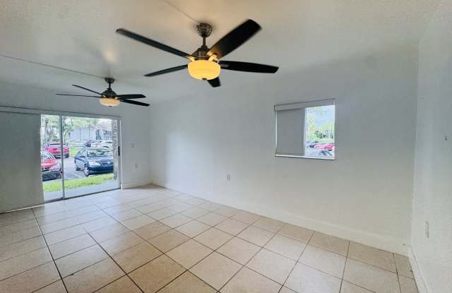1080 Benoist Farms Road Gallery 1