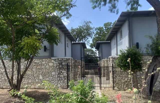 743 byrnes unit: 15 photos photos