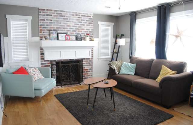 2337 3395 South - A Gallery 3