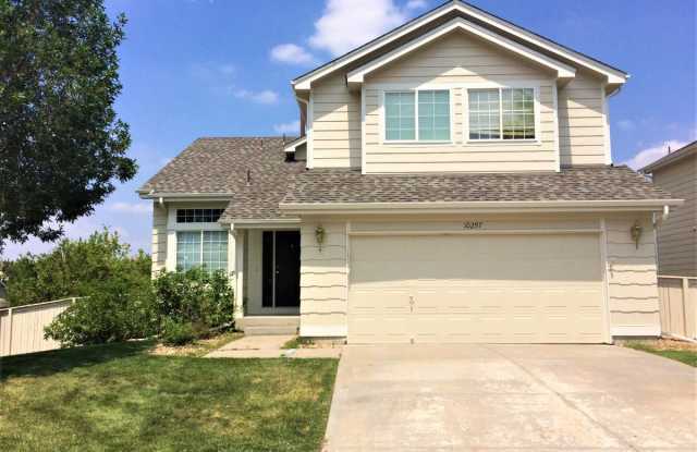 10297 Royal Eagle St - 10297 Royal Eagle Street, Highlands Ranch, CO 80129