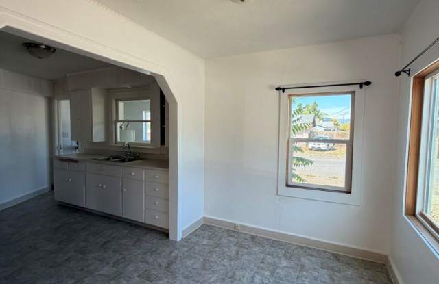 2 bedroom 1 bath home in Springfield Gallery 4