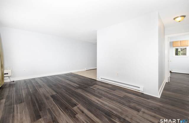 37 Enfield Street Gallery 2