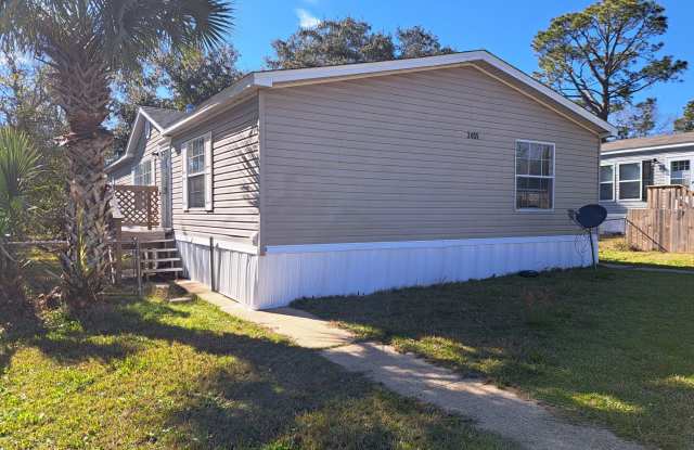 3BR/2BA MH with community pool - 2405 San Juan Grande, Warrington, FL 32507