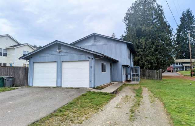 4Bd/1.75Ba Everett House - 11710 25th Avenue Southeast, Everett, WA 98208