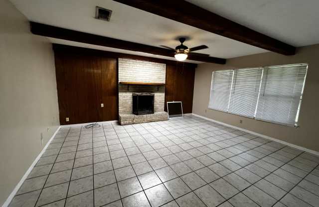 Hillyer Street - 1004 photos photos