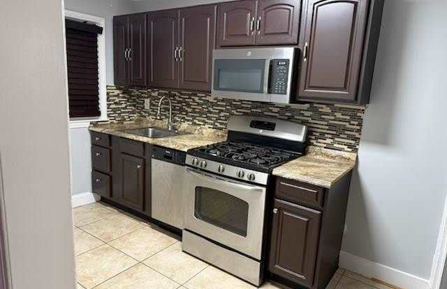 4760 HOMESDALE AVENUE photos photos