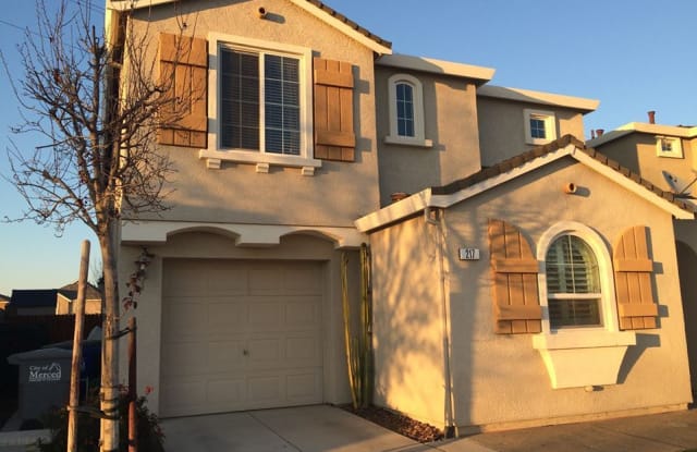 217 Shafer Avenue - 217 Shafer Ave, Merced, CA 95348