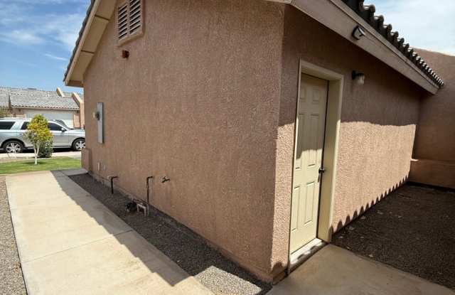 3 bedroom Townhome in Desert Sky- AVAILABLE NOW Gallery 4