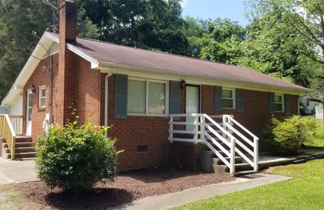 747 Phelps and Workman Road photos photos