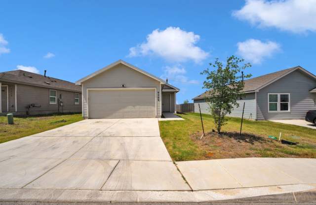 Beautiful Rental Home Located near 410 and Old Pearsall Rd. Gallery 3
