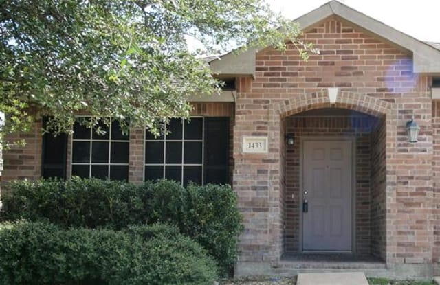 1433 Kramer Court - 1433 Kramer Court, Burleson, TX 76028
