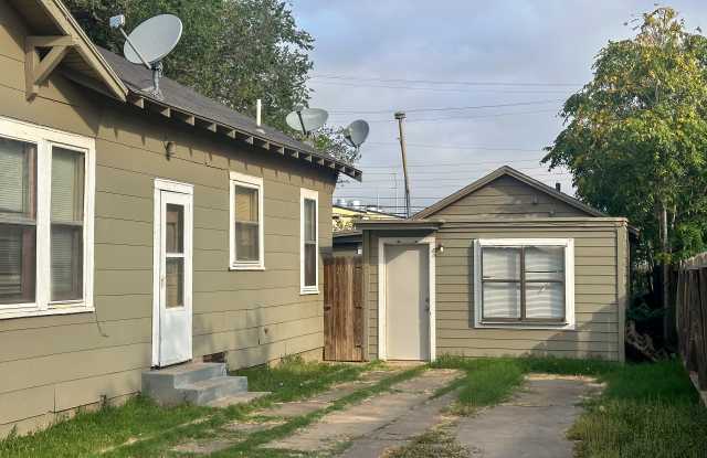 1912 20th St photos photos