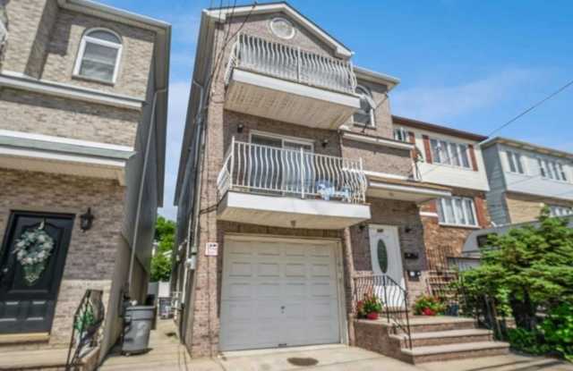 280 SEAVIEW AVE - 280 Seaview Avenue, Jersey City, NJ 07305 280 SEAVIEW AVE - 280 Seaview Avenue, Jersey City, NJ 07305