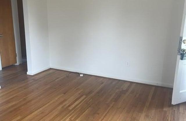 3604 Walnut Street Gallery 4