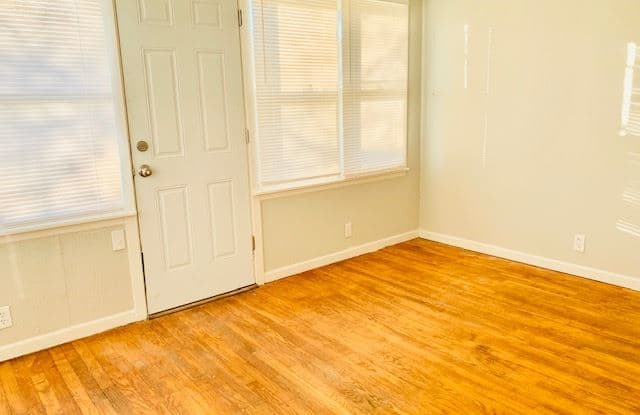 534 S Hardy Ave - 534 South Hardy Avenue, Independence, MO 64053