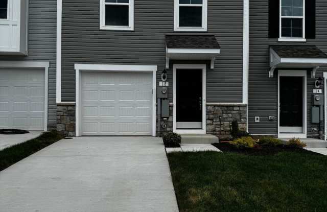 18 CLIFTON MNR photos photos