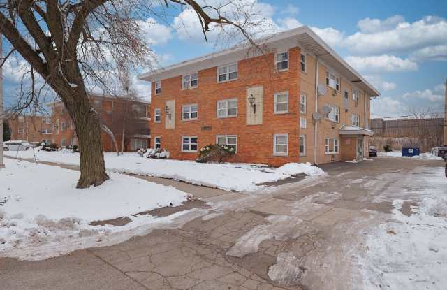 10811 S Lloyd Drive unit: 3 photos photos